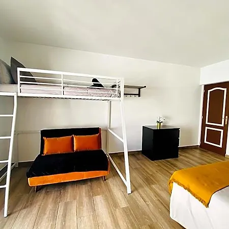 Bed & Breakfast On Old Town Lagos