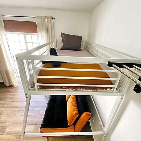 Bed & Breakfast On Old Town Lagos