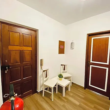 Bed & Breakfast On Old Town Lagos